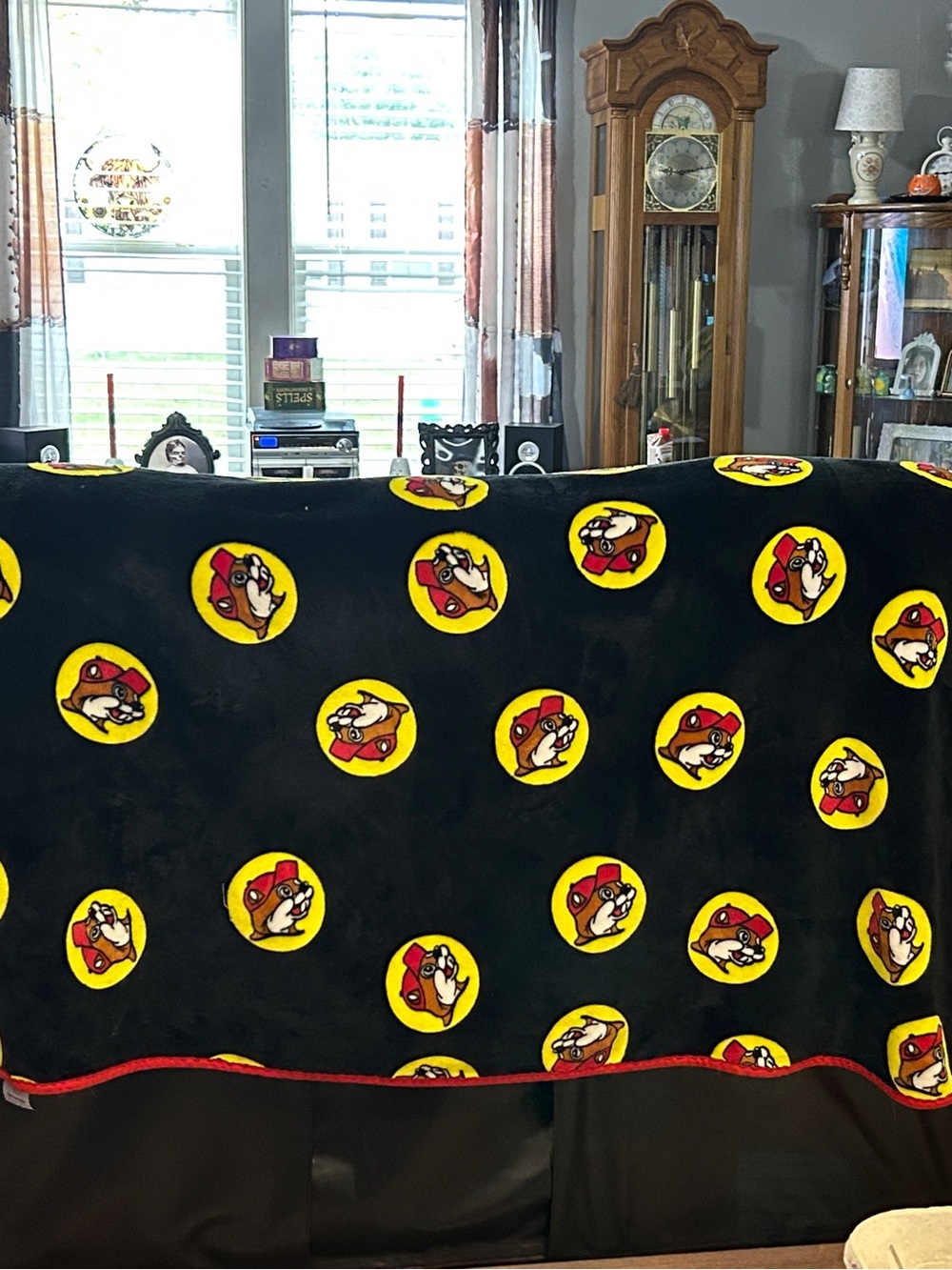 Buc-ee’s Black Logo Plush Throw Blanket - Soft Home Bedding